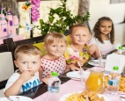 Wood Cafe-Matineie pentru copii!